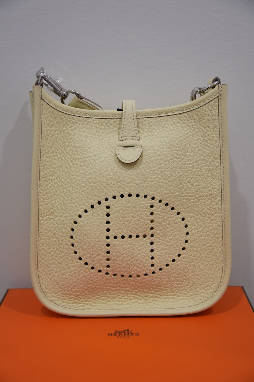 Hermes Taurillon Clemence Evelyne 23 Poche III Cream